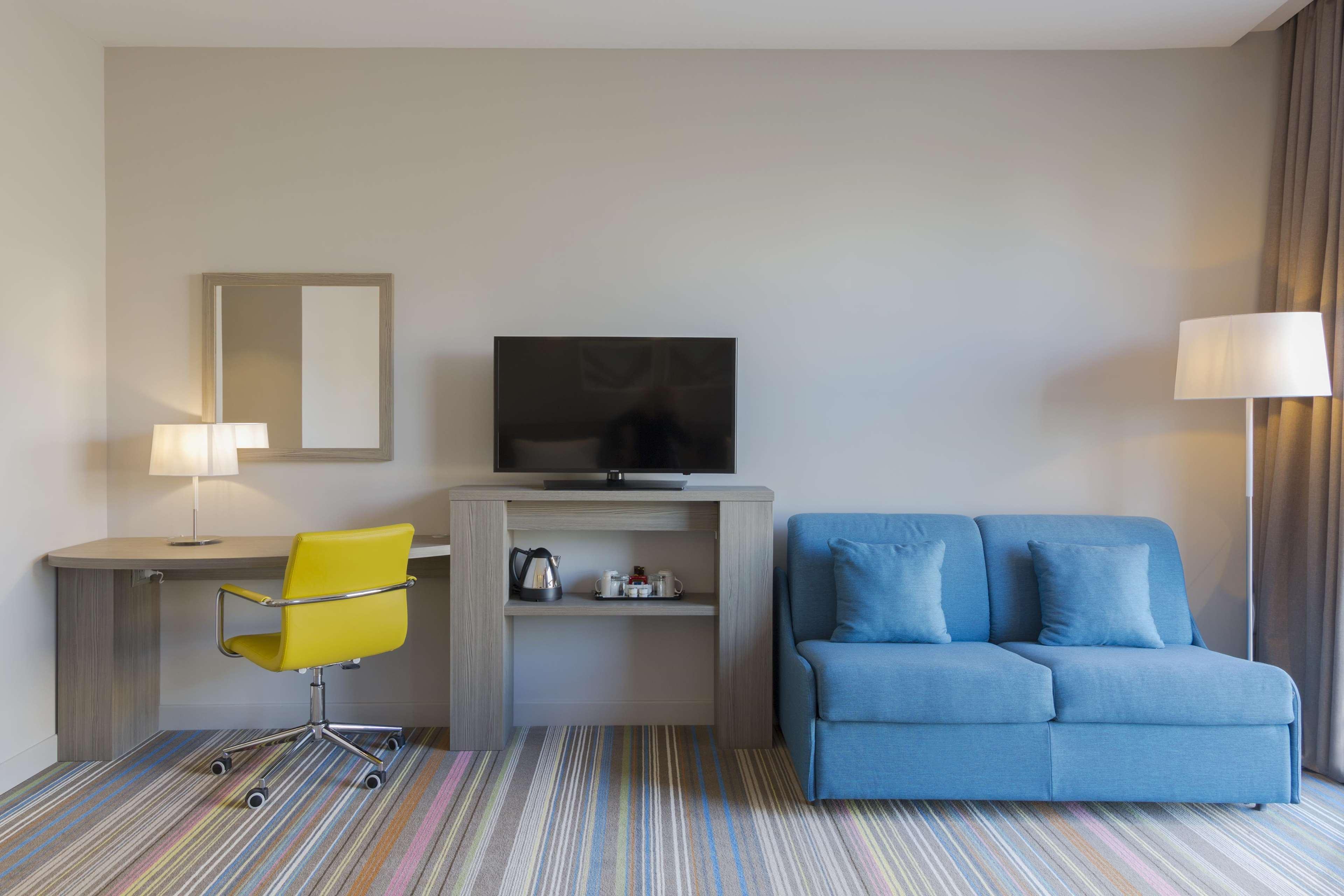 Hampton By Hilton East Rom